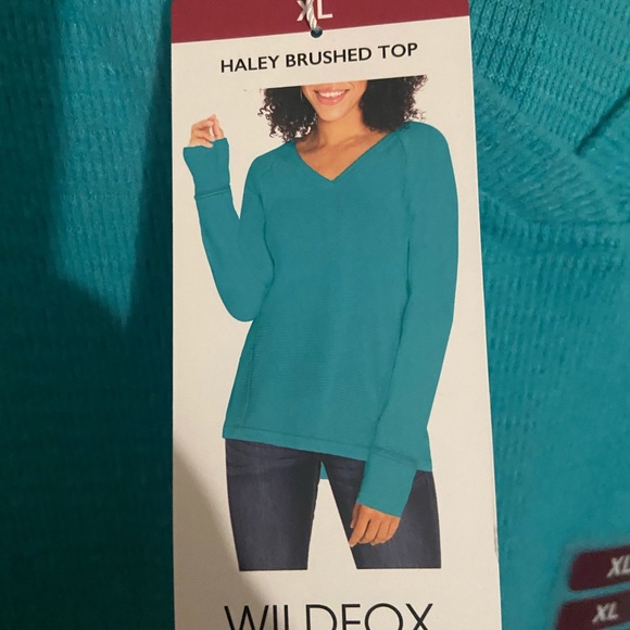 NWT WILDFOX π Haley Brushed Top - Picture 2 of 5